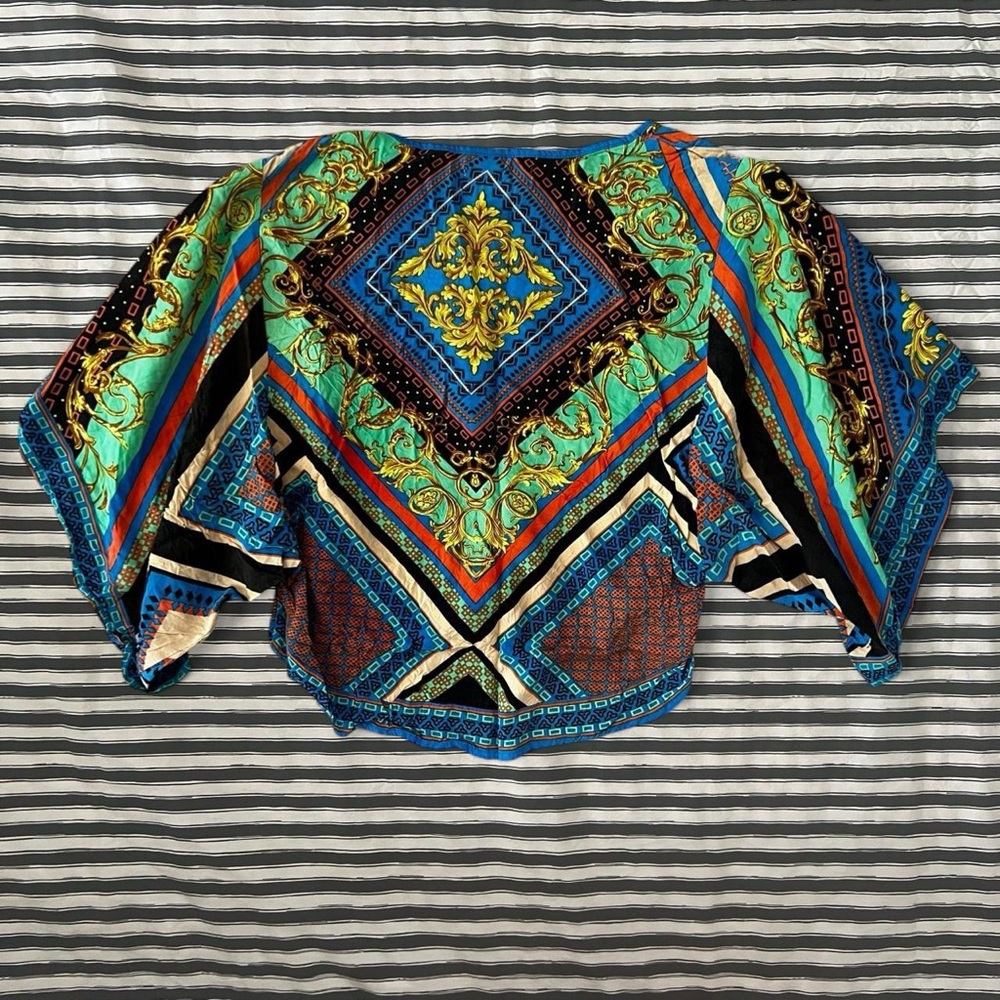 Colorful Geometric Patterned Top - Picture 6 of 7